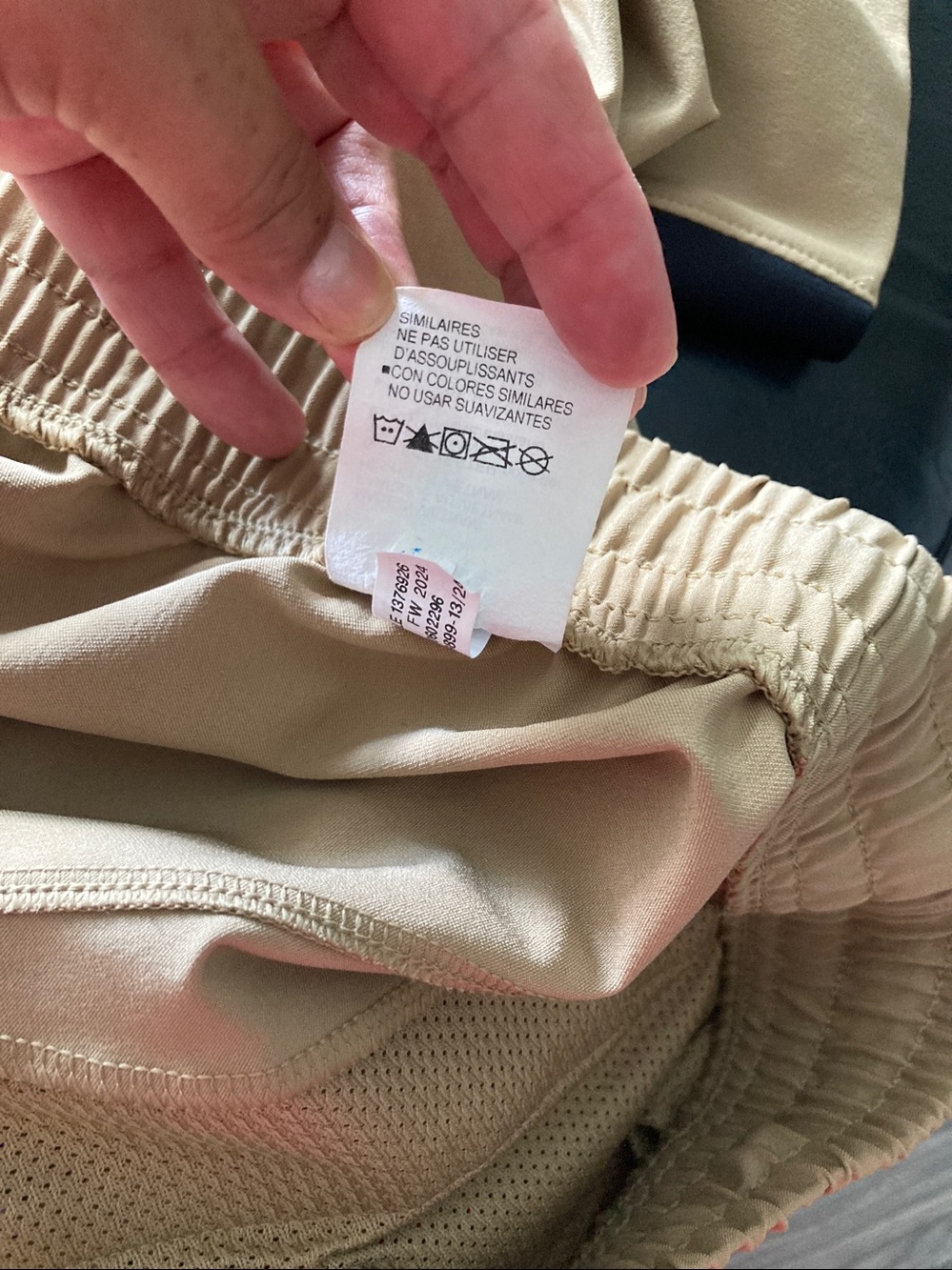 UNDER ARMOUR Unstoppable Beige with Black Accents Jogger Pants Womens Size Large - Picture 11 of 13